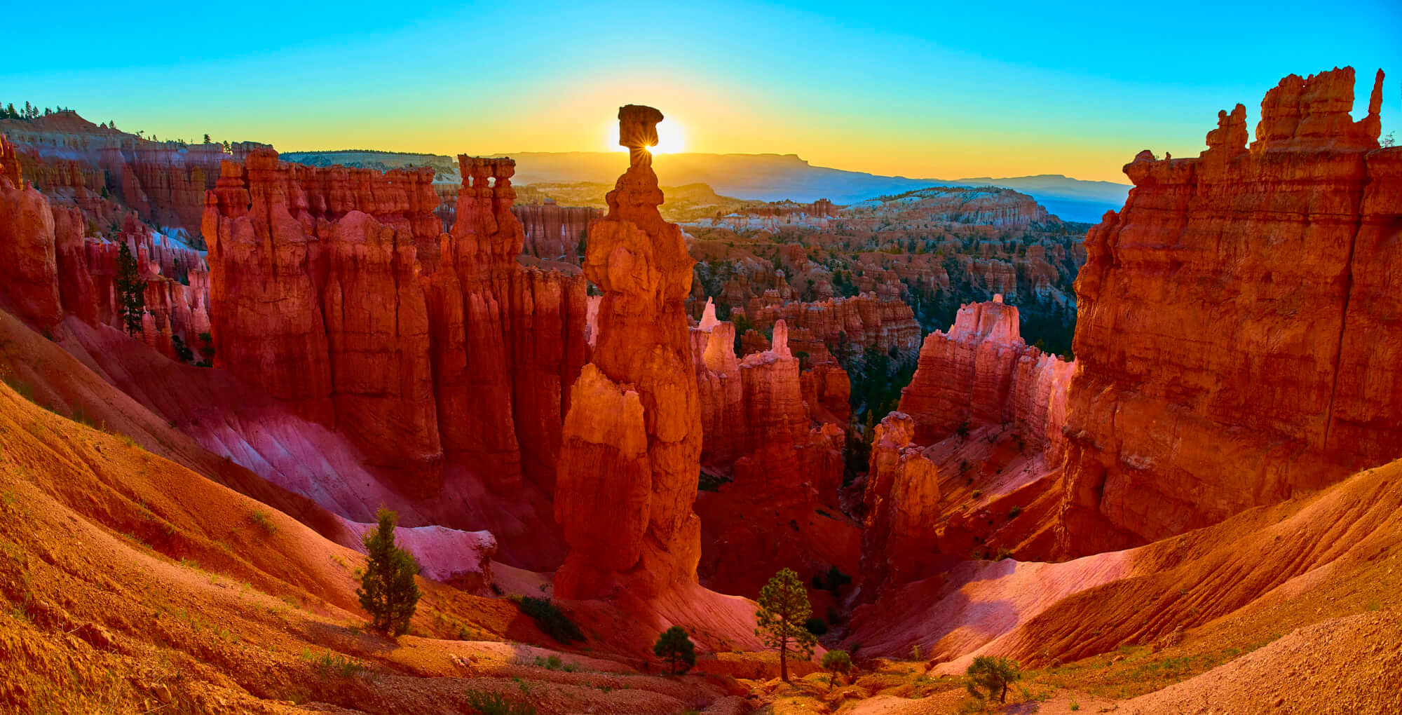 Bryce Canyon hoodoos at sunrise
